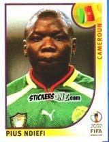 Cromo Pius Ndiefi - FIFA World Cup Korea/Japan 2002 - Panini