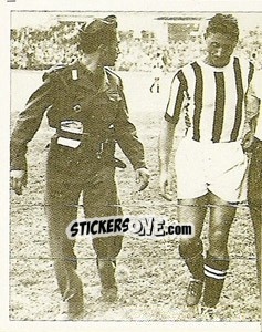 Sticker Giuaeppe Meazza, bianconero dal '41 part 1 - La Storia della Juve n. 20 - Masters Edizioni