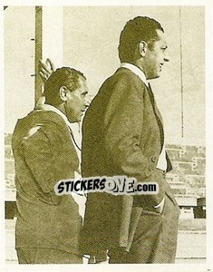 Sticker Il presidente Agnelli e il dirigente Combi seguono la squadra - La Storia della Juve n. 34 - Masters Edizioni