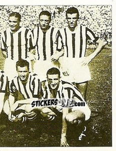 Figurina 1945/46: ecco schierata la Juve che ha fatto tremare il grande Torino part 2 - La Storia della Juve - Masters Edizioni