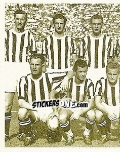 Sticker Juve ancora tricilore, 15 anti dopo l'ultimo trionfo part 1 - La Storia della Juve n. 57 - Masters Edizioni