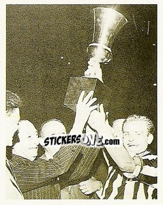 Sticker Capitan Boniperti e la Coppa Italia - La Storia della Juve n. 100 - Masters Edizioni