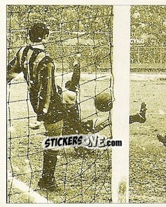 Sticker Un guizzo nella neve: un gol di Sivori all'Atalanta part 1 - La Storia della Juve n. 101 - Masters Edizioni