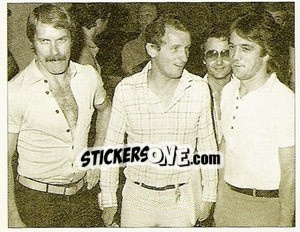Sticker Nuovo tecnico con nuovi giacatori - La Storia della Juve n. 175 - Masters Edizioni