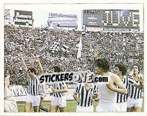 Figurina 7 maggio 1978. Dopo il 3-2 al Vicenza, parte la festa-scudetto - La Storia della Juve - Masters Edizioni
