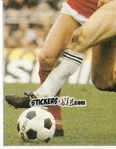 Sticker Romeo Benetti strappa il pallone a Casarsa part 3 - La Storia della Juve n. 203 - Masters Edizioni