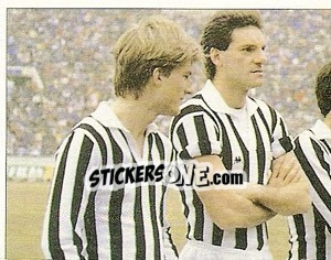 Sticker 8 dicembre 1985, Tokyo. La Juventus intercontinentale part 1