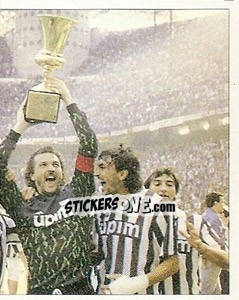 Sticker Vincere la Coppa Italia, a San Siro, contro il Milan part 1 - La Storia della Juve - Masters Edizioni