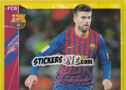 Sticker Pique in action (1 of 2) - FC Barcelona 2011-2012 - Panini