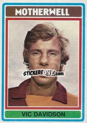 Sticker Vic Davidson - Scottish Footballers 1976-1977
 n. 34 - Topps
