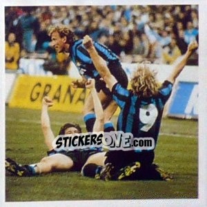 Sticker Tre Interisti esultano - Tutto Inter n. 67 - Panini