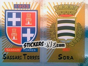Sticker Scudetto Sassari Torres / Sora - Calciatori 2002-2003 n. 666 - Panini