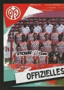 Figurina Offizielles Teamfoto - German Football Bundesliga 2021-2022
 - Topps