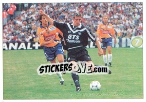 Sticker Johan Micoud (In game - foto 1) - F.C. Girondins De Bordeaux n. 76 - Panini