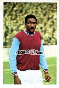 Sticker Clyde Best - The Wonderful World of Soccer Stars 1970-1971
 n. 301 - FKS