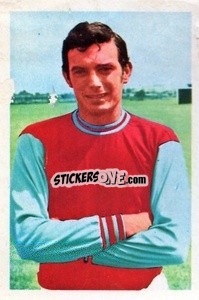 Sticker Trevor Brooking - The Wonderful World of Soccer Stars 1971-1972
 - FKS