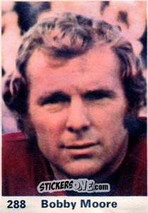 Sticker Bobby Moore - Top Teams 1971-1972
 n. 288 - Marshall Cavendish
