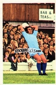 Cromo Quintin Young - The Wonderful World of Soccer Stars 1972-1973
 n. 60 - FKS