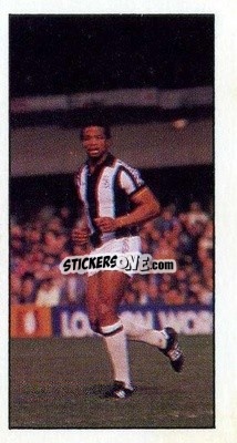 Sticker Cyrille Regis - Football 1979-1980
 n. 21 - Bassett & Co.
