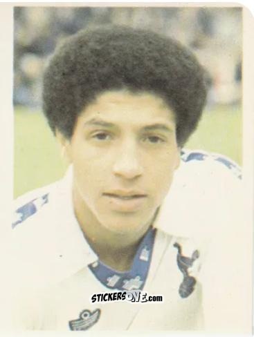 Sticker Chris Hughton - Football 1980-1981
 n. 272 - Daily Star
