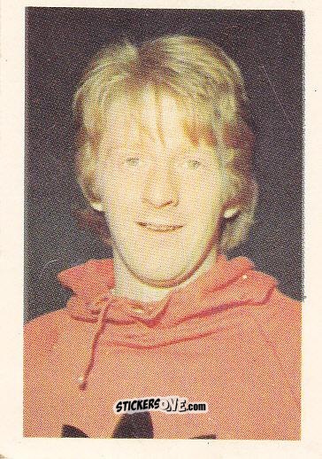 Sticker Gordon Strachan - Football 1980-1981
 n. 379 - Daily Star

