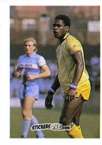 Sticker Noel Blake - Soccer Stars 1983-1984
 n. 27 - FKS