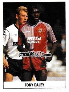 Sticker Tony Daley - Soccer 1989-1990
 n. 31 - THE SUN