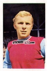 Sticker Robert (Bobby) Moore - The Wonderful World of Soccer Stars 1967-1968
 n. 311 - FKS