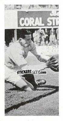 Cromo George Johnstone - Scottish Footballers 1954
 - Chix Confectionery