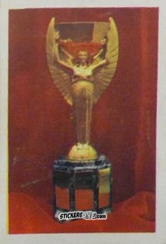 Cromo World Cup Trophy - World Cup Soccer Stars Mexico 70
 n. 32 - FKS