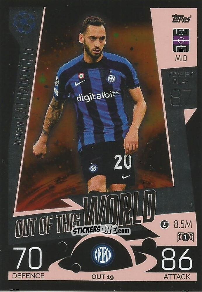 Cromo Hakan Çalhanoğlu - UEFA Champions League & Europa League 2022-2023. Match Attax Extra
 n. OUT19 - Topps