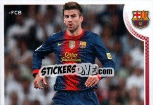 Cromo Pique in action - FC Barcelona 2012-2013 - Panini