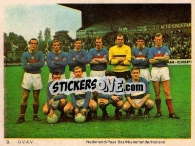 Sticker G.V.A.V. - International Football Teams 1969-1970 - Monty Gum