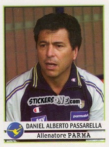 Figurina Daniel Passarella (Allenatore) - Calciatori 2001-2002 - Panini