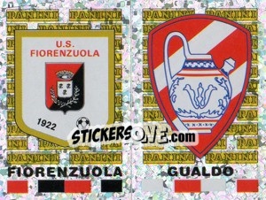 Sticker Fiorenzuola/Gualdo Scudetto (a/b) - Calciatori 2001-2002 n. 677 - Panini