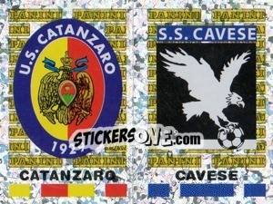 Sticker Catanzaro/Cavese Scudetto (a/b) - Calciatori 2001-2002 n. 686 - Panini