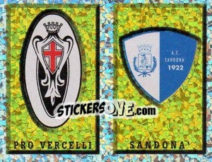 Sticker Scudetto Pro Vercelli/Sandona' (a/b) - Calciatori 1997-1998 - Panini