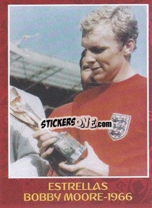 Cromo 1966 - Bobby Moore - Iconos World Cup Rusia 1930-2018 - NO EDITOR