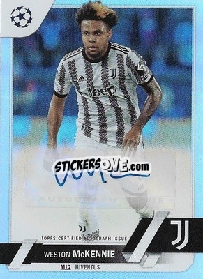 Sticker Weston McKennie - UEFA Club Competitions 2022-2023
 n. A-WM - Topps