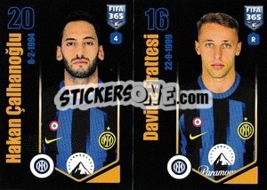 Figurina Hakan Çalhanoğlu / Davide Frattesi - FIFA 365 2024
 - Panini