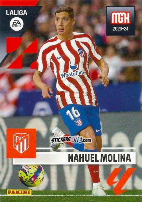 Cromo Nahuel Molina