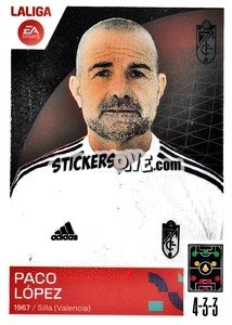 Figurina Entrenador Granada CF - Paco López (2) - LaLiga 2023-2024
 - Panini