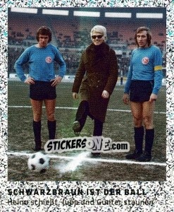 Figurina Schwarzbraun ist der Ball - 11 Freunde - Fussball Klassiker n. 267 - Juststickit