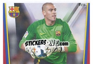Sticker Victor Valdes in action - Fc Barcelona 2013-2014 n. 37 - Panini