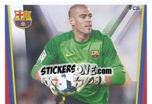 Sticker Victor Valdes in action - Fc Barcelona 2013-2014 - Panini