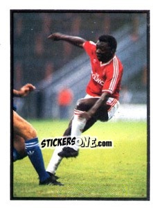 Sticker Garth Crooks - Mirror Soccer 1988 - Daily Mirror