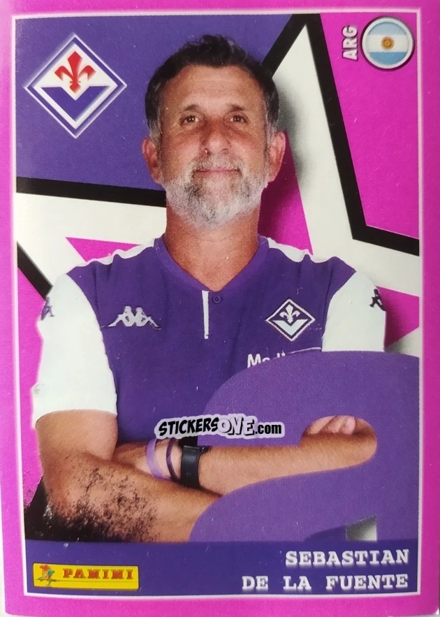 Figurina Sebastian De La Fuente (Allenatore Fiorentina) - Calciatrici 2024-2025 n. 36 - Panini
