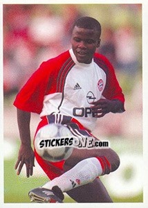 Cromo Samuel Osei Kuffour  (Actionbild) - Bayern München 2000-2001 - Panini