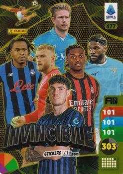 Figurina Michele Di Gregorio / Alessandro Bastoni / Nuno Tavares / Ademola Lookman / Kevin De Bruyne / Rafael Leão - Calciatori 2025-2026. Adrenalyn Xl n. 477 - Panini