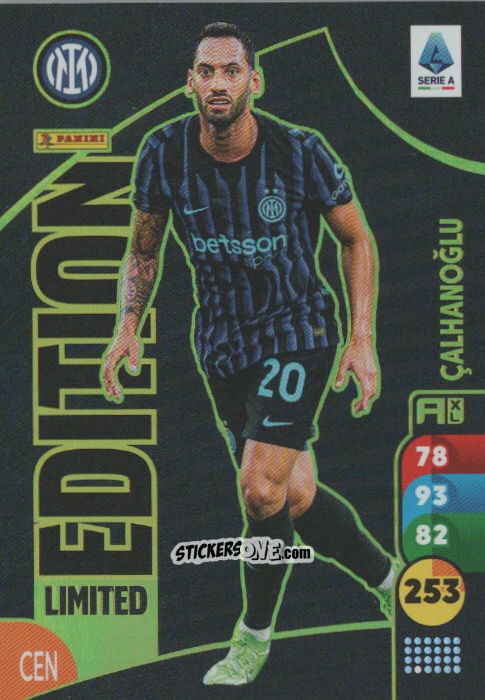 Cromo Hakan Çalhanoglu - Calciatori 2025-2026. Adrenalyn Xl n. LE-HC - Panini
